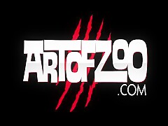 Desertraven fucking with a boar